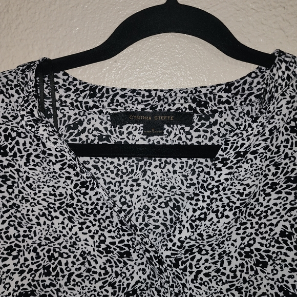 Blouse - Picture 2 of 4